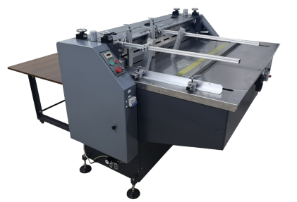 Автоматическая машина для резки бумаги и картона ZB-1300 1