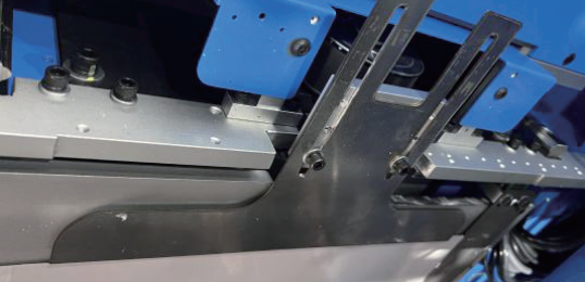 Автоматическая машина для штамповки горячей фольги PRY-700E 3