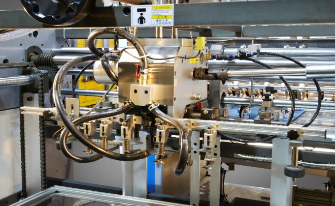 BK-800D полуавтоматическая машина для ламинирования картона 3