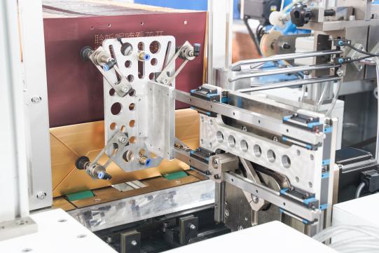 Машина для вставки веревки в бумажные пакеты PRY-450A 4