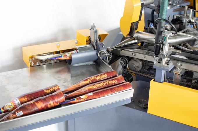 PRY-220/300 высокоскоростной мороженого конусный тип бумажной чашки рукава Формирование машины 10