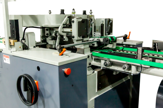 Машина для сбора и подстрижки седлов PRY-8D 8